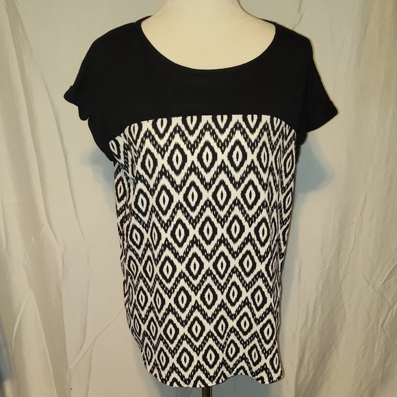 Rewind Tops - Rewind Black and White Geometric Women's Top Size XL Shear Bottom Boxy